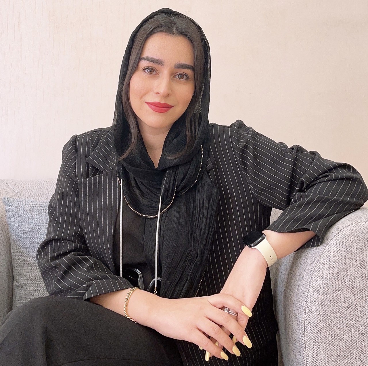 خانم بهاره عباس زاده